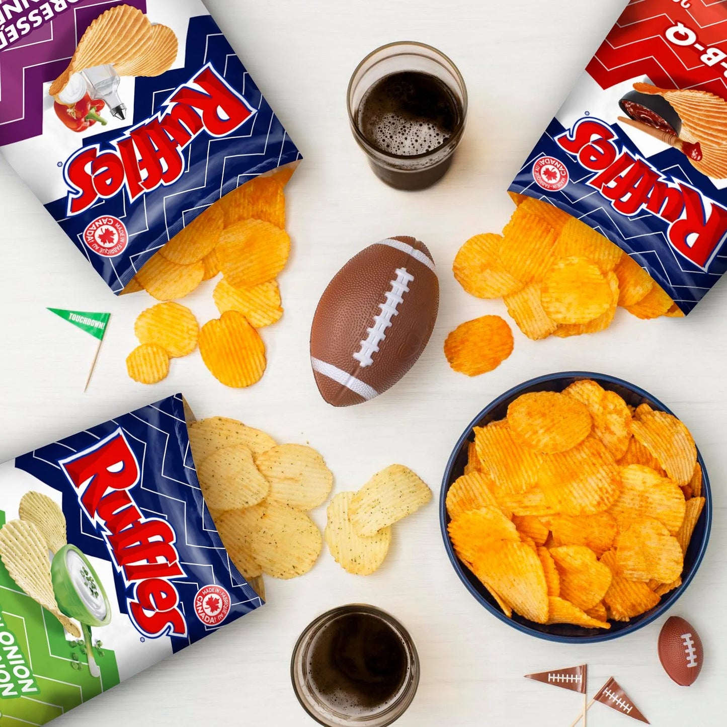 Ruffles Sour Cream 'N Bacon Flavoured Potato Chips, 200g