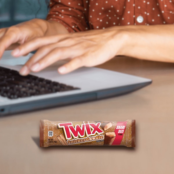 20 Pack Twix Snickerdoodle King Size (2.82 Oz) Chocolate Twix, Trending Products