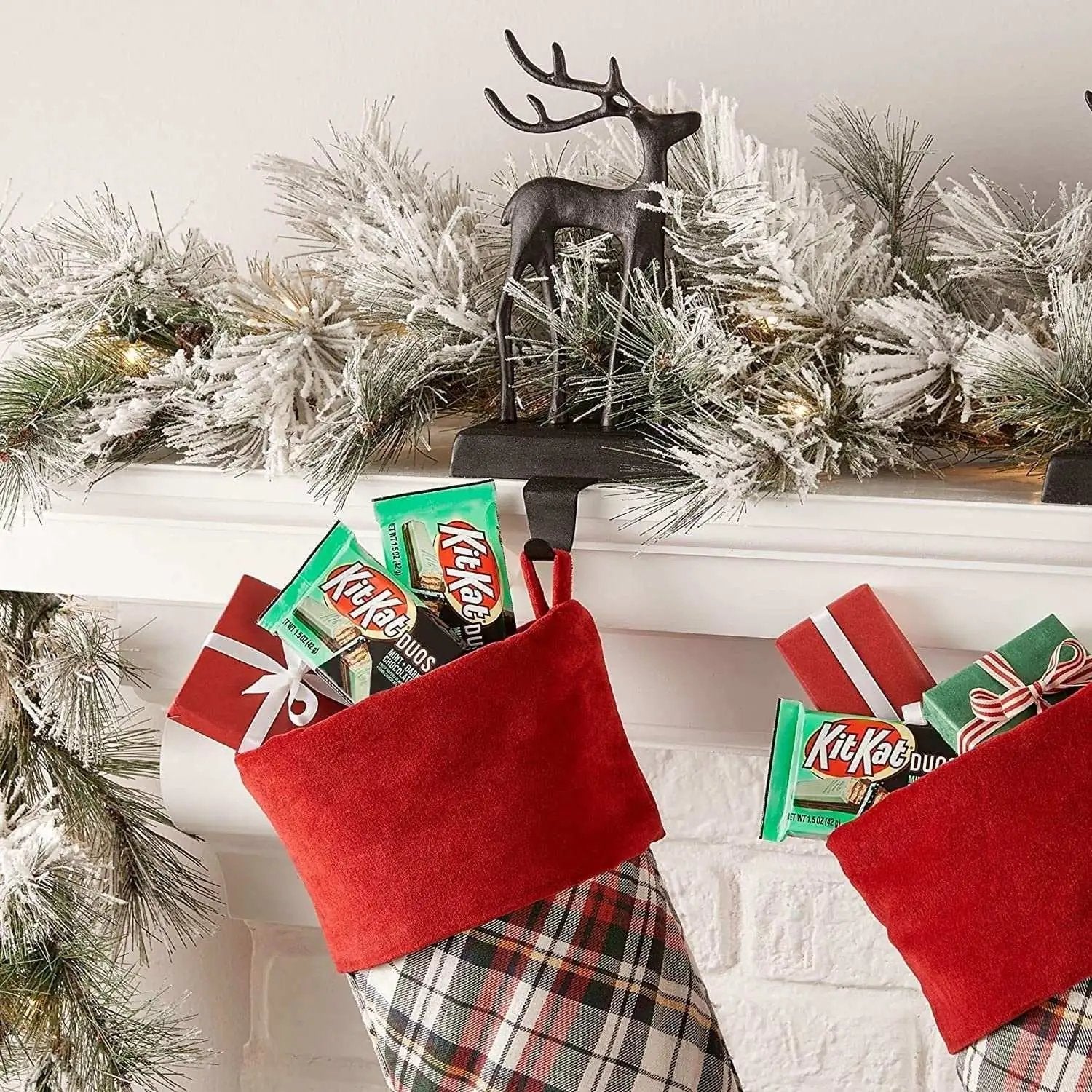 Kit Kat Duos Mint + Dark Chocolate (42g) Chocolate Kit Kat, Trending, trending products